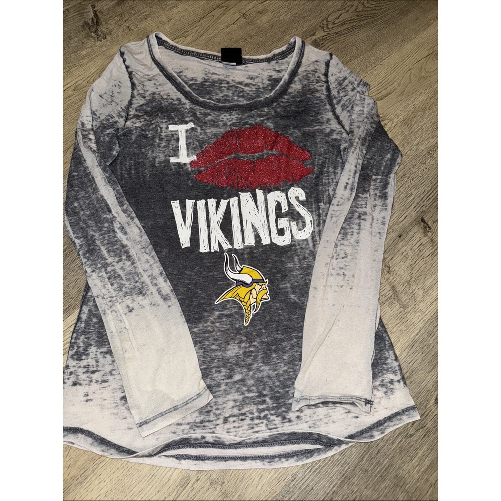 Minnesota Vikings NFL long sleeve shirt large Alyssa Milano Burner lightweight